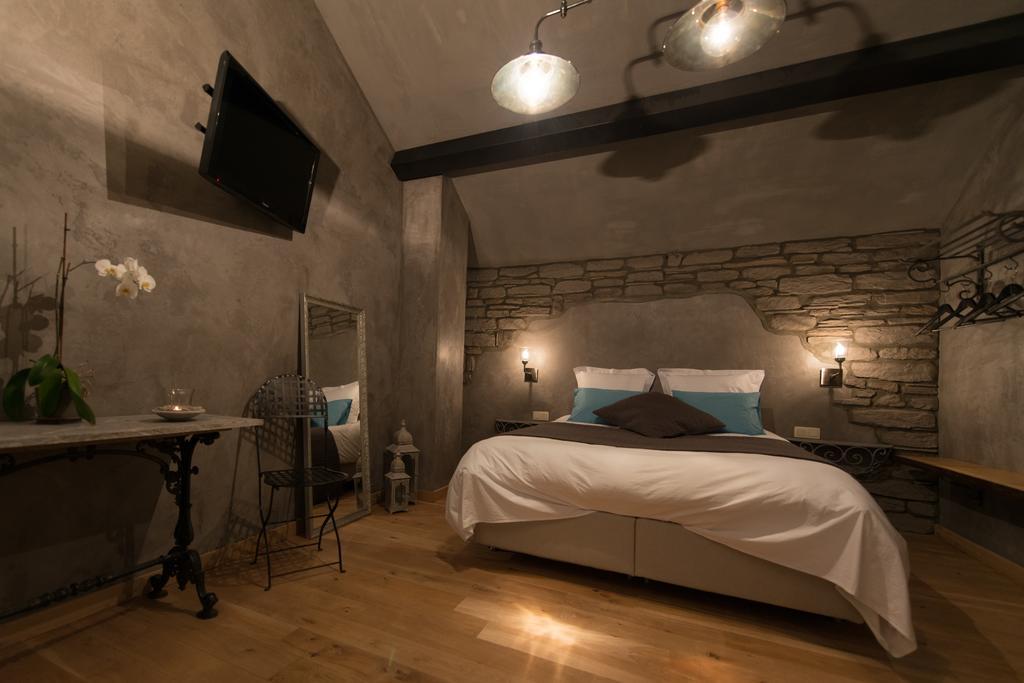 Les Chambres Du Vivier, Chambres D'Hotes Et Gite - A 100M - Durbuy Rum bild